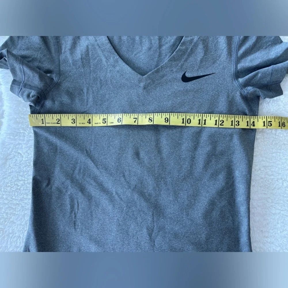 Nike Women's Nike Training Short Sleeve Top size S